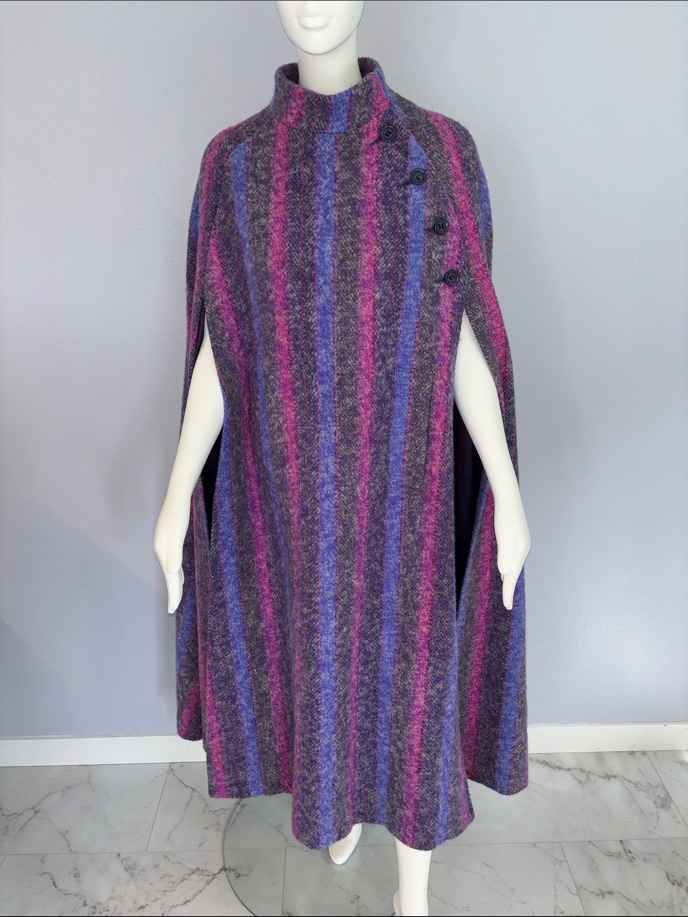 Vintage wool cape Jimmy Hourihan of Dublin